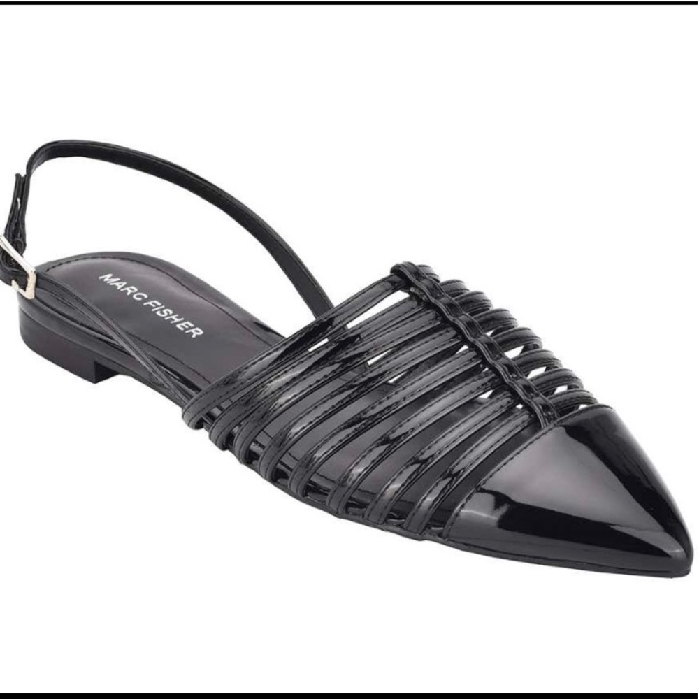Marc Fisher Adra flat Sandal